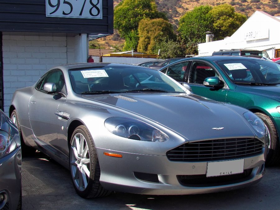 أستون مارتن DB9 2004 — كوبيه السعر والمواصفات في السعودية
