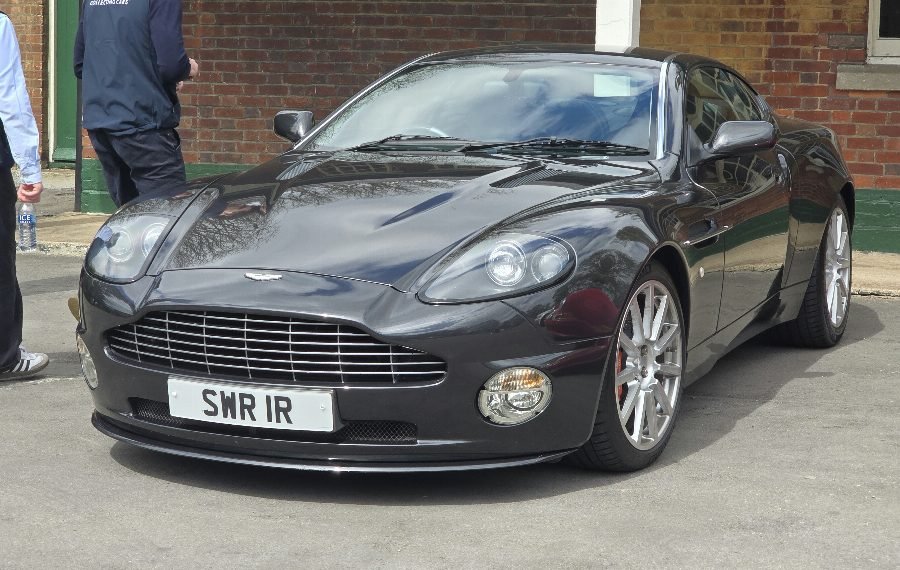 Aston Martin Vanquish