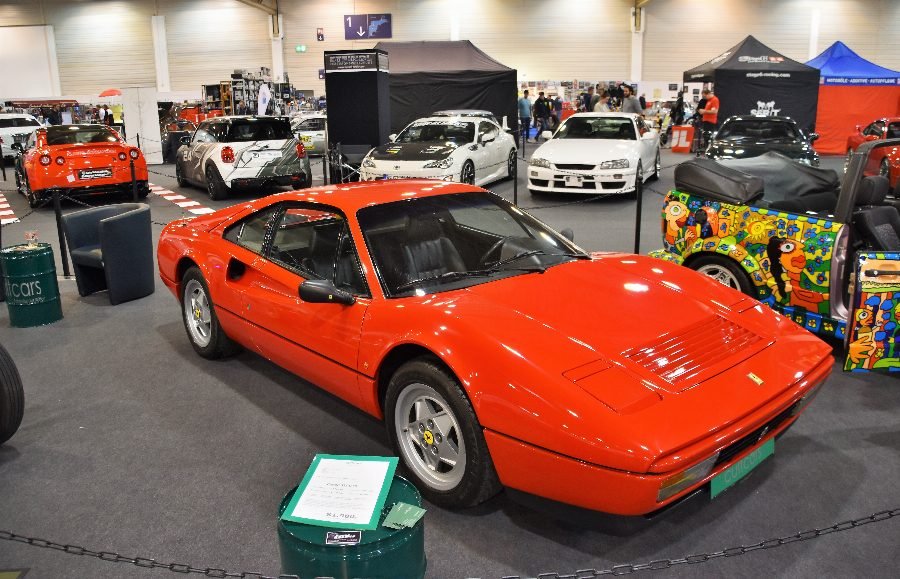 فيراري 328 GTB 1985 — كوبيه السعر والمواصفات في السعودية