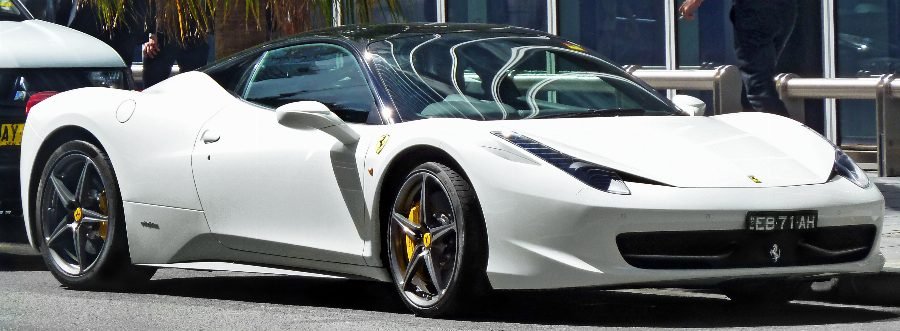 فيراري 458 إيطاليا 2009 — كوبيه السعر والمواصفات في السعودية