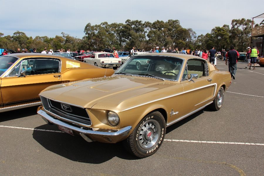 Ford Mustang (Classic)