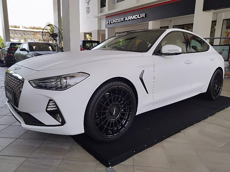 Genesis G90