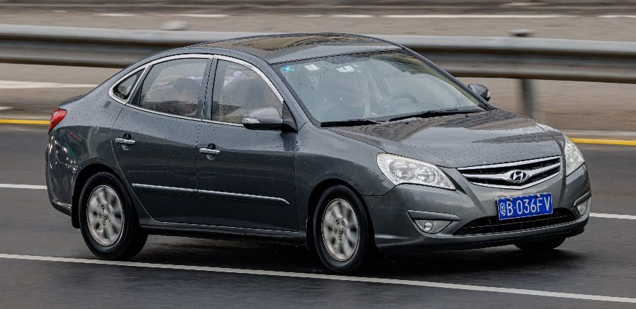 Hyundai Elantra 2007 — Sedan Price & Specs in Saudi Arabia