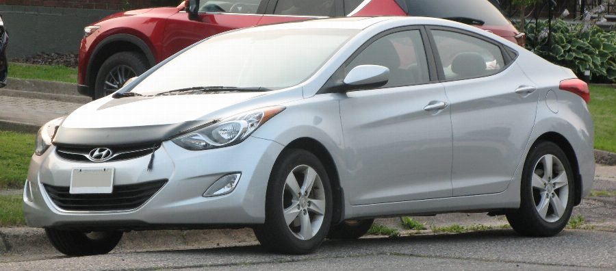 Hyundai Elantra 2011 — Sedan Price & Specs in Saudi Arabia