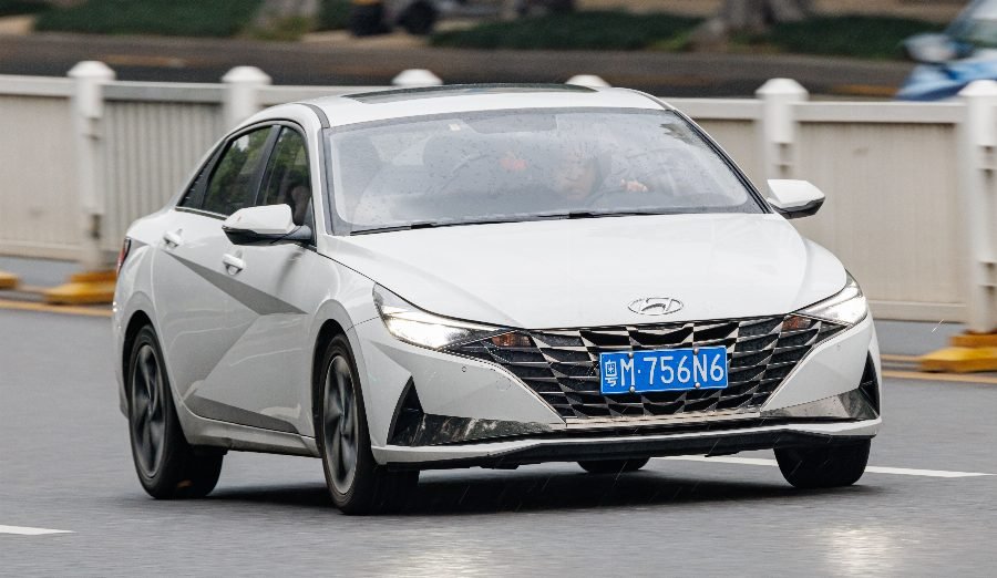 Hyundai Elantra