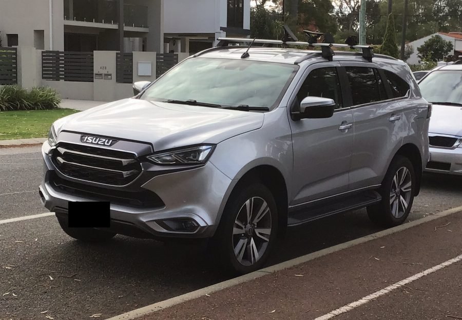إيسوزو MU-X 2020 — دفع رباعي (SUV) السعر والمواصفات في السعودية