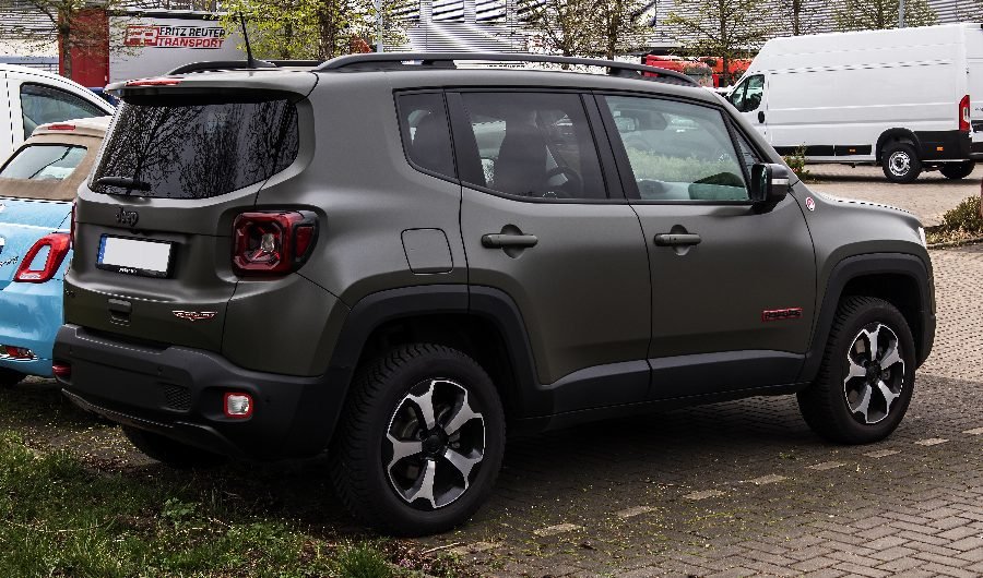 جيب رينيجيد 2015 — دفع رباعي (SUV) السعر والمواصفات في السعودية