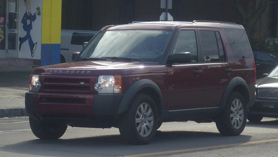 Land Rover Discovery 3 2005 — SUV Price & Specs in Saudi Arabia