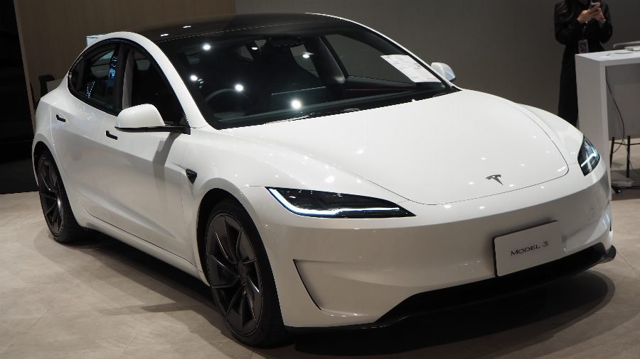 Tesla Model 3 Performance