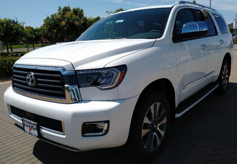 تويوتا سيكويا 2008 — دفع رباعي (SUV) السعر والمواصفات في السعودية