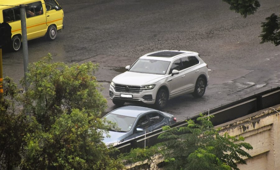 فولكس فاجن طوارق 2018 — دفع رباعي (SUV) السعر والمواصفات في السعودية