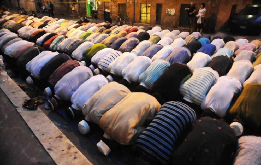 مواقيت الصلاة في دبي وكيف تحسن صلاتك؟