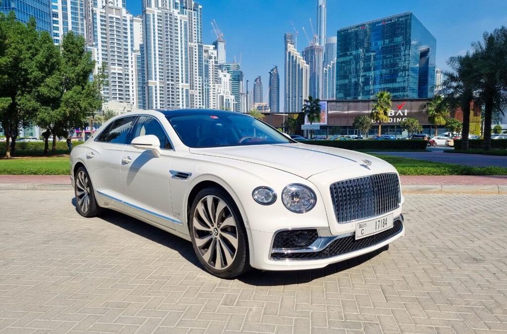 تأجير السيارات في دبي: مريحة وخالية من المتاعب