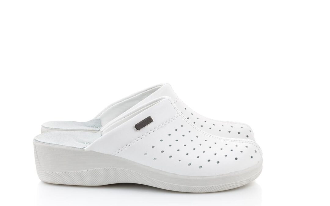 كيف اختيار النعال الطبية المناسبة؟ | نصائح وإرشادات هامة