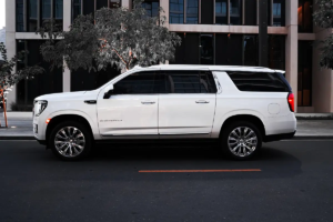 استئجار سيارة في دبي: دليلك النهائي