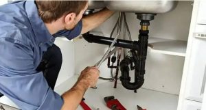 تسربات المياه: الدليل الشامل للكشف والإصلاح